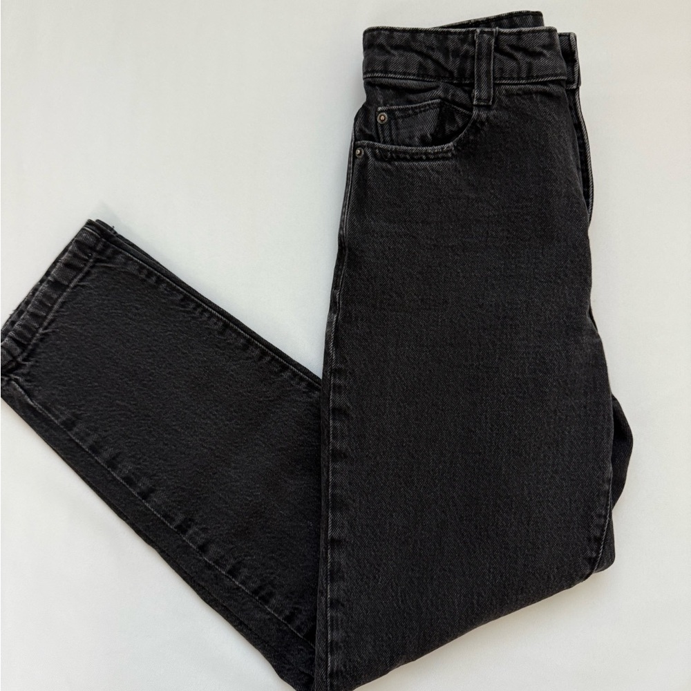 Zara Women's Black Straight Leg Jeans
